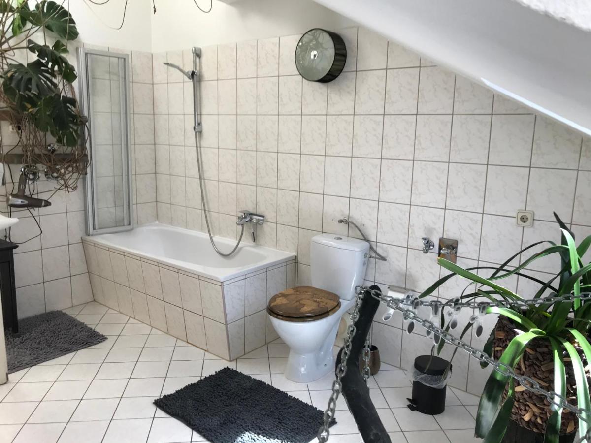 Stadtdschungel Fewo Mit Balkon コットブス エクステリア 写真