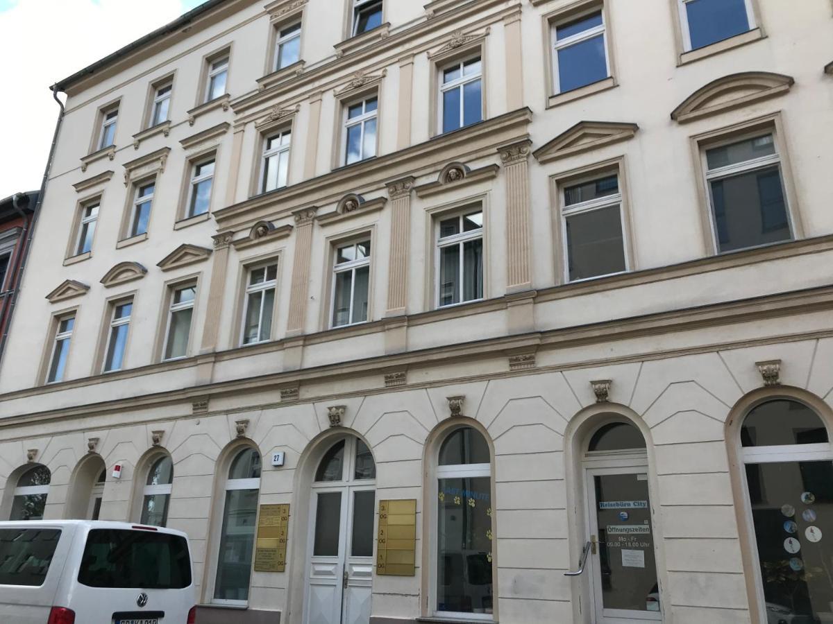 Stadtdschungel Fewo Mit Balkon コットブス エクステリア 写真